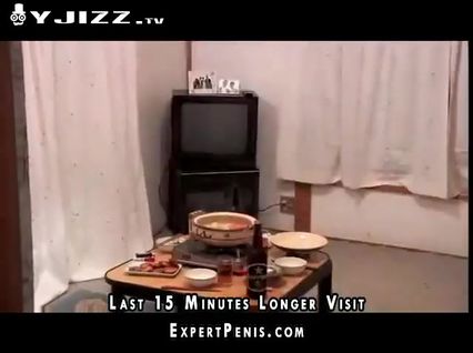 儿子大婚当天 - 趁其未发觉，公公在厕所把俏儿媳肏了