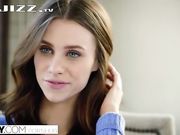 妹妹同学的第一次肛交给了我