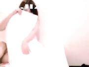 长的这么漂亮但是看她表情好像我不能满足他