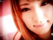 趁她父母不在,直接在女友家偷情