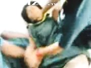 一群中学生,竟然在课室里强奸女同学