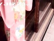 和服美人被淫僧用毛笔玩逼