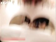 初次约会大学女校花 做愛時讓朋友拍攝 拍著拍著朋友也干起來了妹子有點不好意思