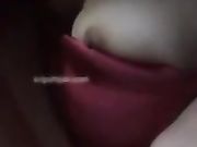 饥渴丰满少妇主播晚上出击勾引个像猪肉佬的胖司机路边车震对白有趣