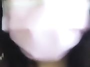 美女主播在川流不息的商场往自己逼里塞跳蛋开震动直播