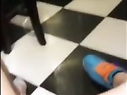 现在的主播花样真多在KTV里直播啪啪还叫粉丝刷礼物2