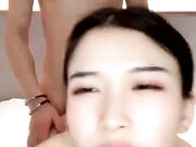 花臂纹身小情侣开房激情插嘴自摸性感美臀上位骑乘翘起屁股后入