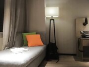 约炮甜美大学生自带制服超诱惑沙发调情猛干