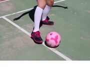 性感大学生用身体感谢她的足球教练