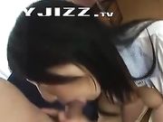 超漂亮高三女生 這小咪咪真誘人 吃雞巴表情太萌了