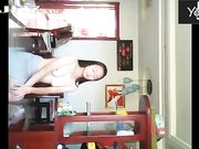 天然大奶艺校漂亮高挑长发美女自家客厅慢慢脱衣走秀 不多说了 秒懂下吧