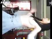 天然大奶艺校漂亮高挑长发美女自家客厅慢慢脱衣走秀 不多说了 秒懂下吧