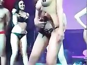 国内很少能够看到的内衣秀脱衣秀 真的是大饱眼福