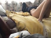 瘦小可爱的妹子