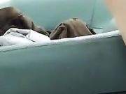 美乳女神思瑞穿着性感情趣内衣和狼友互动下面貌似流血了床单都弄脏了