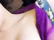 美乳女神思瑞穿着性感情趣内衣和狼友互动下面貌似流血了床单都弄脏了