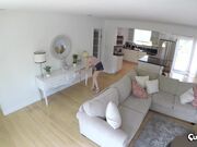 请不要报警 顽皮的青少年被抓到偷东西并用小穴赔偿