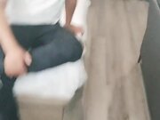 老婆丈母娘激情群P两手撸鸡嘴里口还被草02