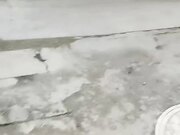 农村小伙县城小巷子底层嫖妓连搞两个站街女