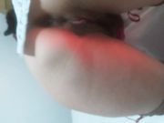 看这个风骚熟女的大屁股貌似屁眼也被开发过