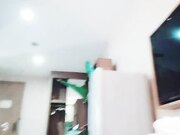 00后短发小萝莉，身材苗条人瘦胸大黑丝啪啪