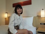 超像岛崎遥香的可爱美少女带走做爱01