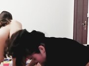 风骚两姐妹轮流服务男炮友口交啪啪01