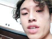 卷发小哥哥和三女多人淫乱多种道具自慰骚穴01