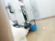 漂亮小姐姐3P激情一个舔逼一个插嘴扶腰后入