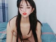 红唇女神女上位和强壮鲜肉男友做爱爆操 01