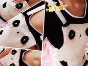 白丝小萝莉自拍诱惑呻吟