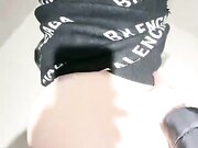 坐标帝都 收益榜第八名人气主播 挑战公共厕所啪啪 紧张刺激担心被发现