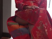 万粉红人美女 与美籍男友性爱私拍流出 中国红旗袍无套内射流精 连操两炮