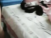 真实刺激嫂子偷窥她换衣服床上强行扒光揉捏骚奶子摸骚逼