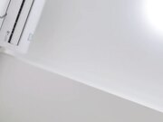 高颜值也玩起了剧情深喉口交 和发小无套啪啪 女上位狠狠操 最后体外射精