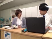 文静认真的图书管理员妹子用急停挑逗的早泄M男享受控制射精1