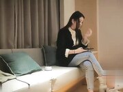 牛仔裤小姐姐特写口交掰穴舔逼上位骑乘猛操