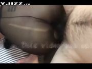 极品长腿黑丝美女床边后入主动扭腰摆臀迎合