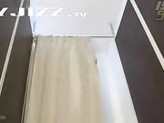 后台更衣室近距离偷窥极品美模试穿各种情趣内衣-莹白的大奶子和肥厚的阴唇真想按倒她