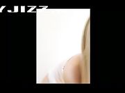 颜值不错的舞蹈系萌妹子主播年龄不大站立一字马扣逼秀床上劈腿诱惑