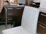 剧情演绎风骚小姨子黑丝情趣诱惑 露脸勾搭维修工大哥 被大哥按着头草嘴呻吟