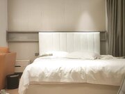 大长腿外围20岁艺术系学生主动抬臀鸡巴后入