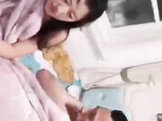 山东捉奸事件骚货偷情还理直气壮趁老公不在家喊来野汉子偷情正在啪啪老公闯入