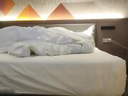 酒店约炮玩弄精致美乳性爱上位骑乘高潮