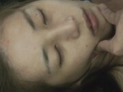 《情侣泄密》灌醉好身材的女友偷偷开发她的屁眼