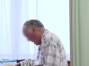 这个光是走起路来都像色情漫画一样的巨乳巨臀女人2