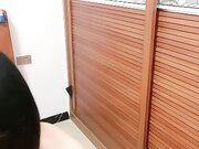 按倒在沙发上摸穴 骑乘后入激情爆操1