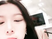 天美传媒 好身材骚货美女看到心仪的男生立马就情欲旺盛1