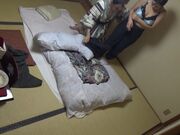 当爱理遇到他时 原本规律的生活变得不规律但温馨2