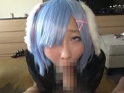 请享受八掛うみ本能地吞噬对方嘴唇的超激烈舌吻性交1